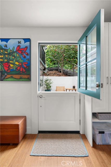 Detail Gallery Image 29 of 34 For 645 Griffith Way, Laguna Beach,  CA 92651 - 3 Beds | 3 Baths