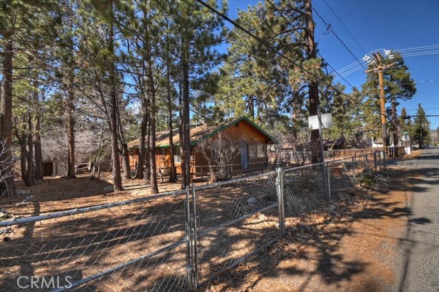 Detail Gallery Image 17 of 19 For 510 Sunset Ln, Sugarloaf,  CA 92386 - 2 Beds | 2 Baths