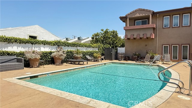 Detail Gallery Image 20 of 25 For 5241 Colodny Dr #403,  Agoura Hills,  CA 91301 - 3 Beds | 2/1 Baths