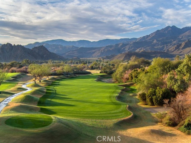 80265 Cedar, La Quinta CA: https://media.crmls.org/medias/b3430399-ad49-45ec-9cd9-913b1d950eef.jpg