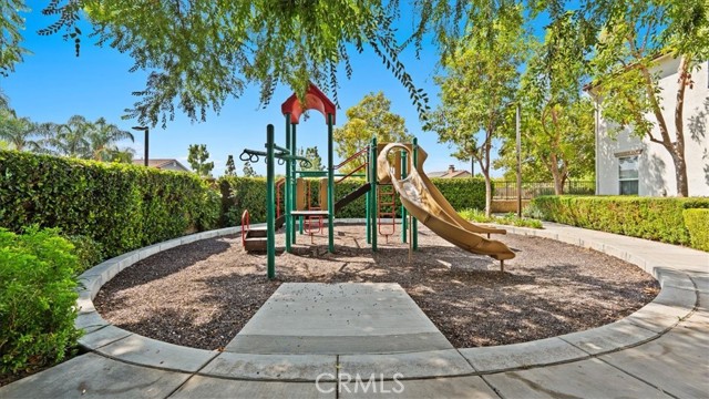 12533 Cipriano Lane, Eastvale CA: https://media.crmls.org/medias/b3439c62-7dc9-47f5-8f96-577edd99eea9.jpg