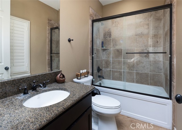 16778 Nandina Avenue, Riverside CA: https://media.crmls.org/medias/b343c642-d5b0-4c37-ba30-ebb66eec5e22.jpg
