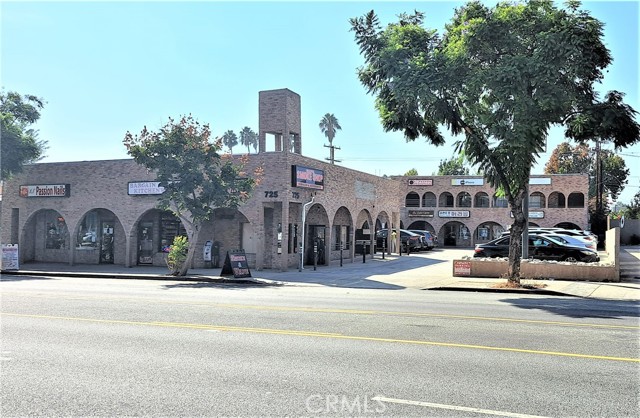 725 South Glendale Avenue photo 1