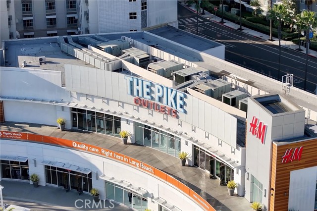 400 W Ocean Boulevard, Long Beach CA: https://media.crmls.org/medias/b3449291-fcd4-4d77-ab5f-db6362d206bf.jpg