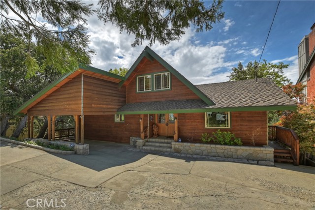 Detail Gallery Image 3 of 70 For 1254 Yosemite Dr, Lake Arrowhead,  CA 92352 - 4 Beds | 2 Baths