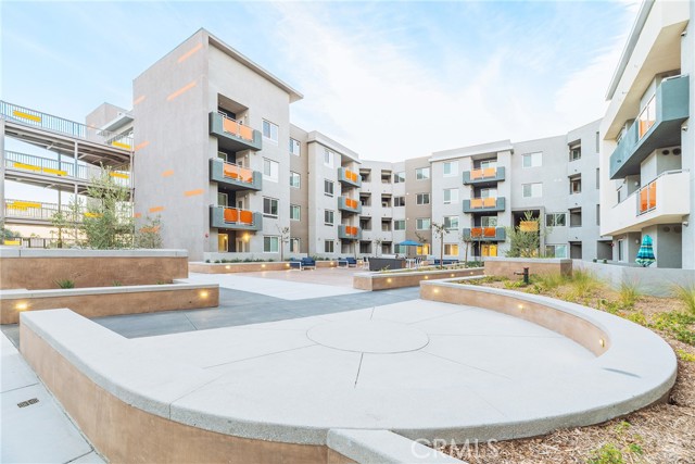 Detail Gallery Image 7 of 27 For 12801 Brookhurst St, Garden Grove,  CA 92840 - 2 Beds | 2/1 Baths