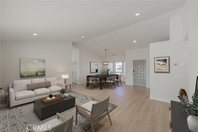 Detail Gallery Image 4 of 29 For 12993 Sundown Rd, Victorville,  CA 92392 - 4 Beds | 2 Baths