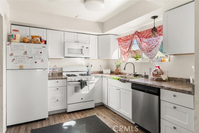 Detail Gallery Image 5 of 32 For 1575 Washington Ave, Oroville,  CA 95966 - 3 Beds | 2 Baths