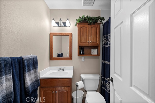 15291 Newcastle Lane, Huntington Beach CA: https://media.crmls.org/medias/b3463656-6901-4467-8edd-8f5aae2441ca.jpg