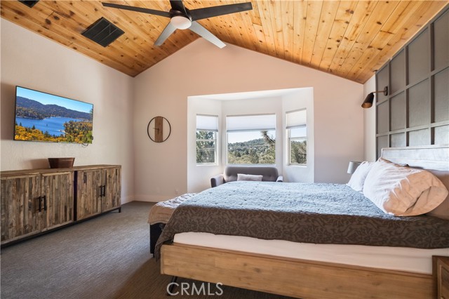 Detail Gallery Image 17 of 36 For 1315 Sequoia Dr, Lake Arrowhead,  CA 92352 - 3 Beds | 2 Baths