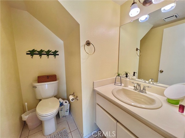 Detail Gallery Image 16 of 48 For 539 N Dartmouth Way #31,  Anaheim,  CA 92801 - 2 Beds | 2/1 Baths
