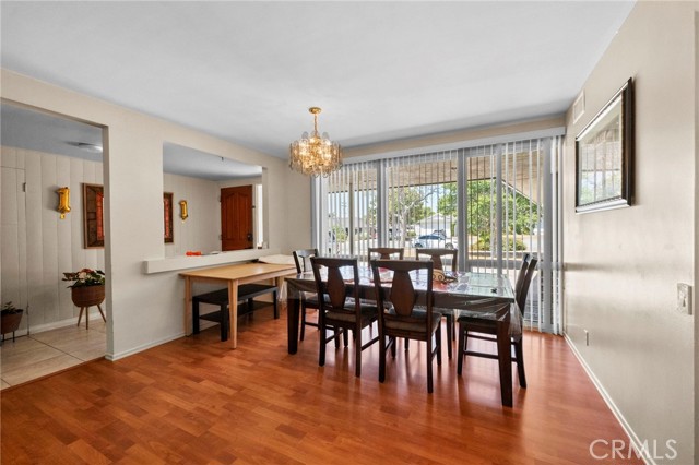 1458 N Mountain Avenue, Claremont CA: https://media.crmls.org/medias/b34723d2-b687-4f79-8ed6-80f47a9bca31.jpg