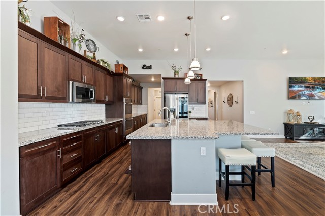 Detail Gallery Image 15 of 49 For 30572 Trumpet Vine Lane, Murrieta,  CA 92563 - 4 Beds | 2/1 Baths