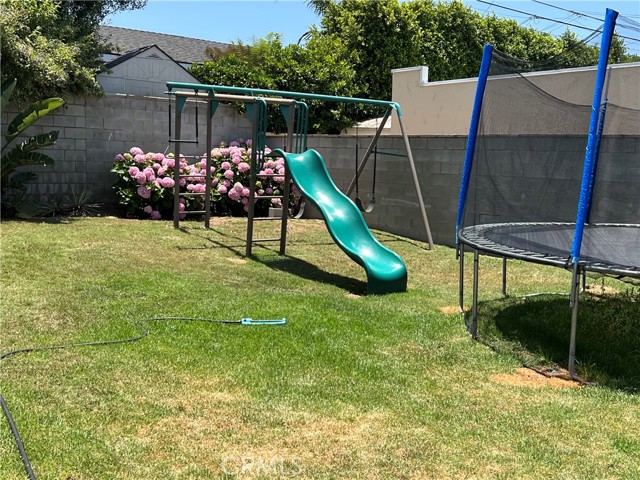 2420 Sebald Avenue, Redondo Beach, California 90278, 3 Bedrooms Bedrooms, ,1 BathroomBathrooms,Residential,Sold,Sebald,SB22122529