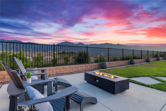 11565 Dovecoat Way, Corona CA: https://media.crmls.org/medias/b348db97-dc3a-4460-9d51-c235fcc34ecb.jpg