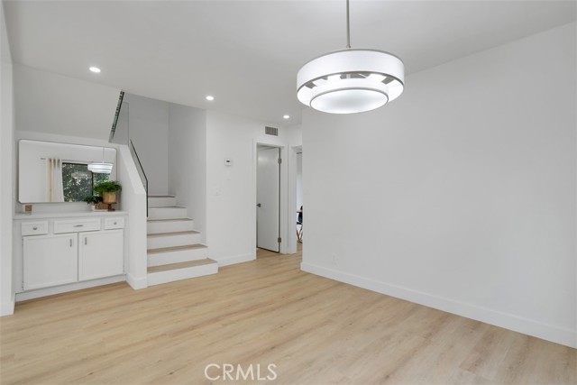 Detail Gallery Image 18 of 53 For 4218 Troost #20,  Studio City,  CA 91604 - 3 Beds | 2/1 Baths