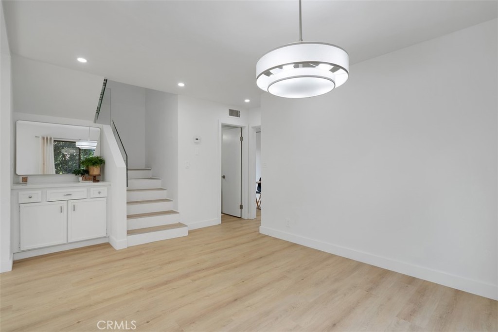 MLS #OC25238523 image #17