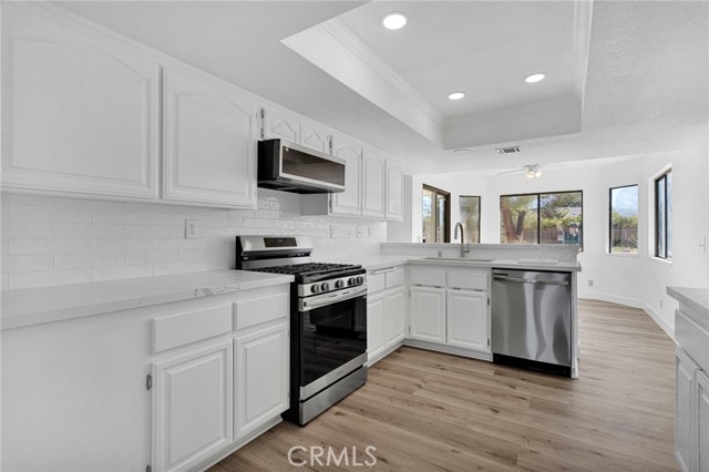 Detail Gallery Image 8 of 58 For 13027 Quapaw, Apple Valley,  CA 92308 - 4 Beds | 3/1 Baths