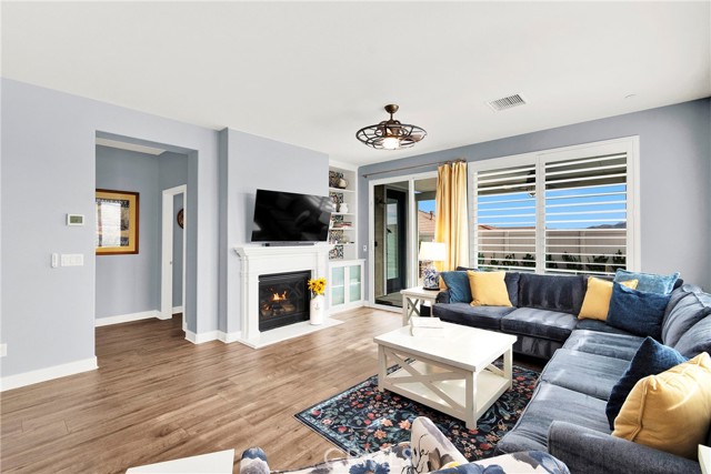 Detail Gallery Image 15 of 38 For 372 Linnea Fields, Beaumont,  CA 92223 - 3 Beds | 2 Baths