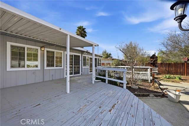 Detail Gallery Image 24 of 39 For 12762 Shoreview Dr, Clearlake Oaks,  CA 95423 - 2 Beds | 2 Baths