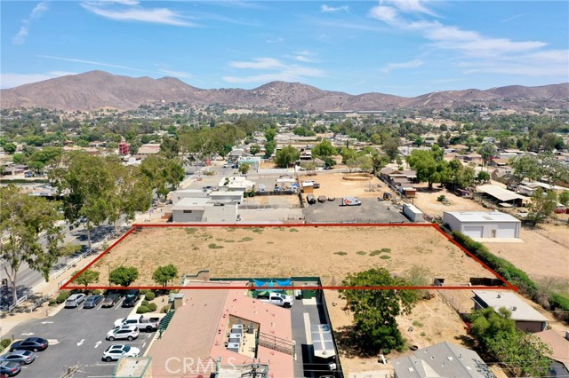 Detail Gallery Image 4 of 21 For 866 6th St, Norco,  CA 92860 - – Beds | – Baths