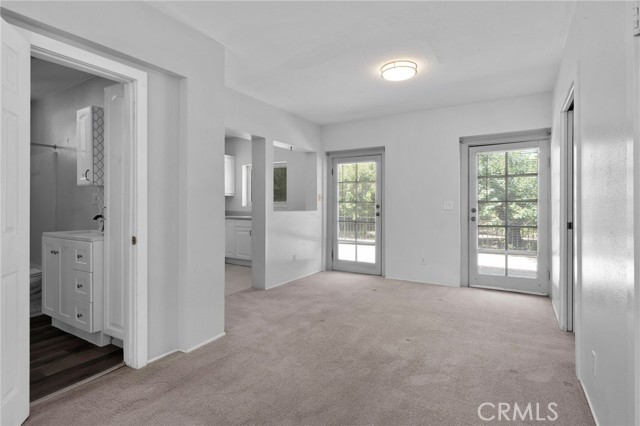 405 W Olive Avenue, Redlands CA: https://media.crmls.org/medias/b34acf41-1041-4dd2-ae25-a79db9299fde.jpg
