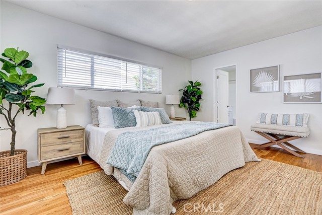 426 S Broadway, Redondo Beach CA: https://media.crmls.org/medias/b34b15ba-c6e8-4653-b56c-abe2ff6023ce.jpg