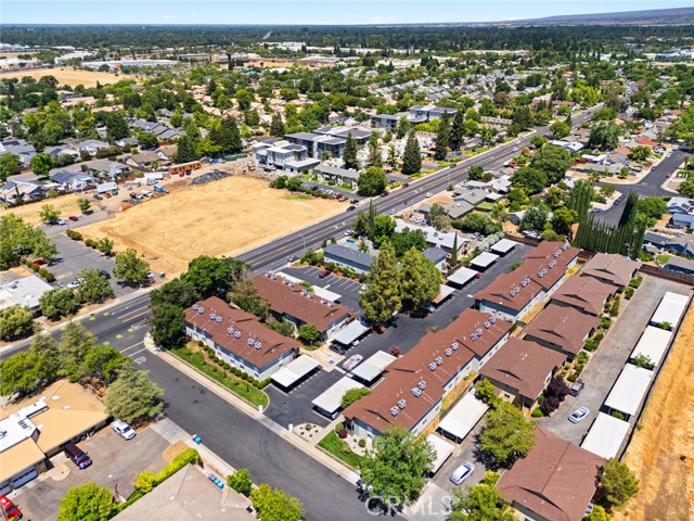 2 Fremont Street, Chico CA: https://media.crmls.org/medias/b34b7c7f-693b-42af-86f1-853dc479424b.jpg
