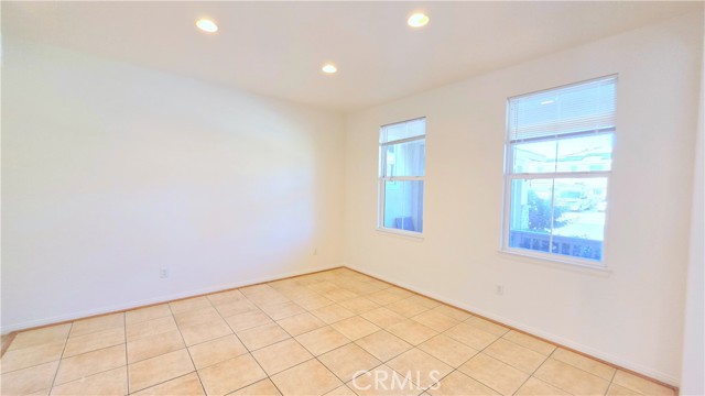 Detail Gallery Image 26 of 31 For 6536 Laurel St, Corona,  CA 92880 - 5 Beds | 3 Baths