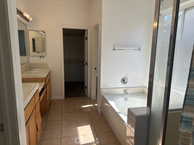 Detail Gallery Image 24 of 27 For 423 Pisa St, Los Banos,  CA 93635 - 4 Beds | 3 Baths