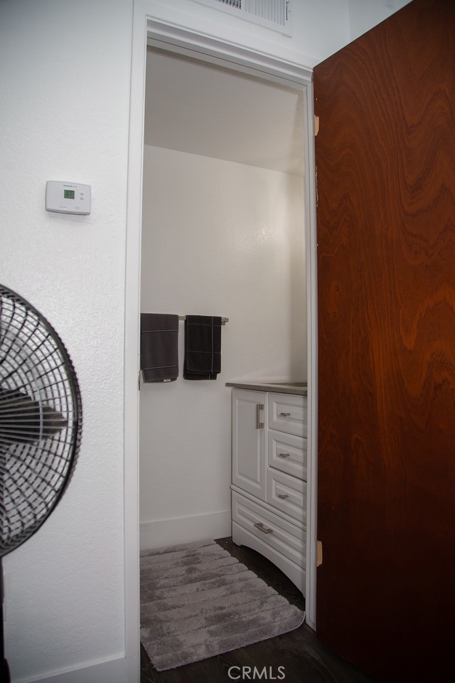 Detail Gallery Image 15 of 19 For 1213 W Cypress Ave a,  Lompoc,  CA 93436 - 2 Beds | 1/1 Baths