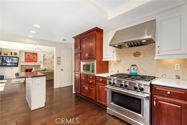 24092 Lapwing Lane, Laguna Niguel CA: https://media.crmls.org/medias/b34e2033-cacc-421d-a414-920bfc3462c2.jpg