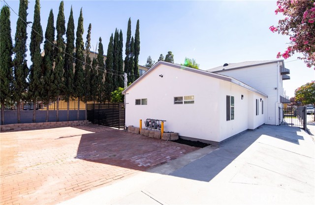 6 Bed Home for Sale in North Hollywood, California