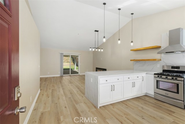 Detail Gallery Image 4 of 23 For 15002 Woodcrest, Fontana,  CA 92337 - 4 Beds | 2 Baths