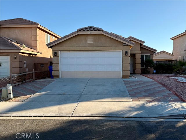 Detail Gallery Image 1 of 27 For 14421 El Grande Way, Victorville,  CA 92394 - 3 Beds | 2 Baths