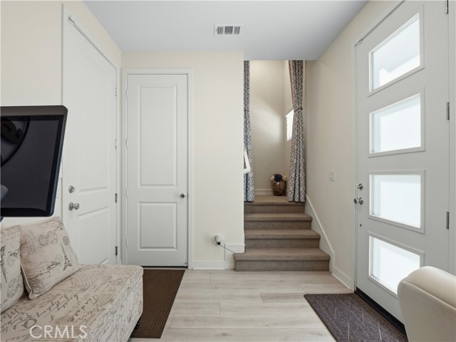 Detail Gallery Image 29 of 43 For 27013 Hummingbird Ln, Valencia,  CA 91381 - 3 Beds | 3 Baths