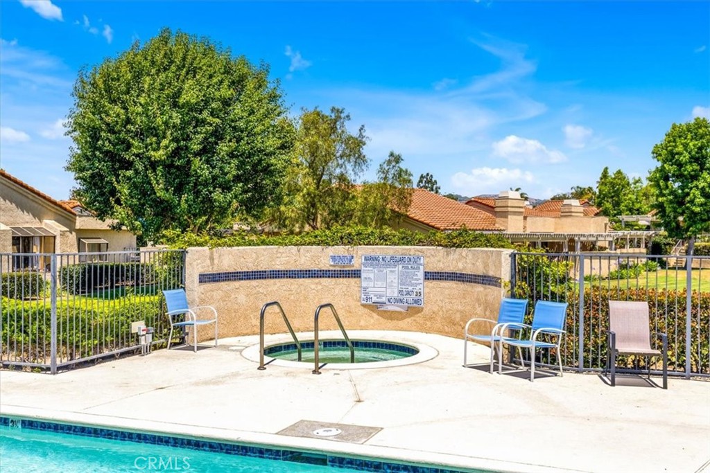 MLS #OC25152699 image #32