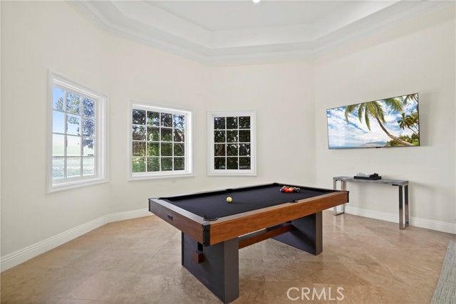 13320 Mulholland Drive, Beverly Hills CA: https://media.crmls.org/medias/b3500651-21a7-4dbb-9f61-043887226c85.jpg