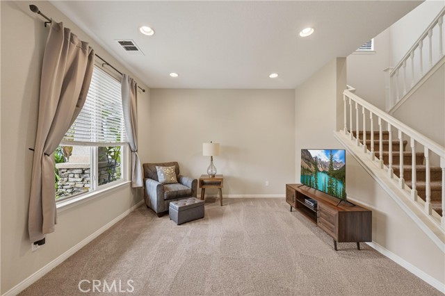 Detail Gallery Image 9 of 48 For 10798 Rosemary, Corona,  CA 92883 - 4 Beds | 3/1 Baths