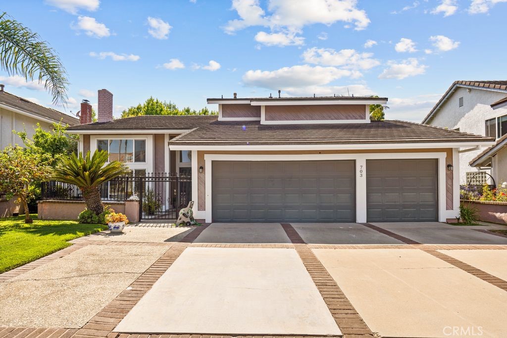 MLS #WS25106206 img 2