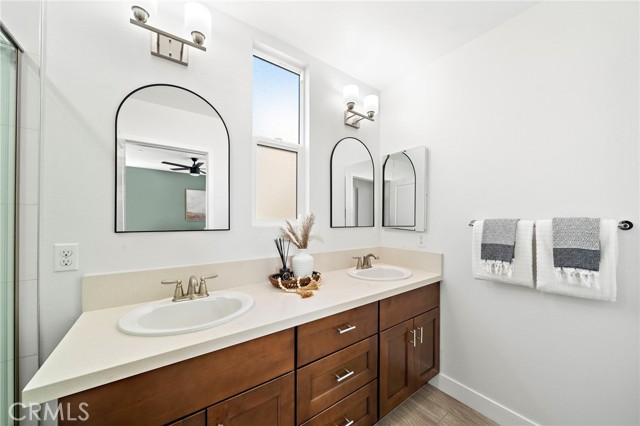 Detail Gallery Image 23 of 30 For 1974 Meyer Pl #D,  Costa Mesa,  CA 92627 - 2 Beds | 2/1 Baths