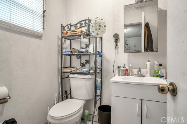 Detail Gallery Image 11 of 22 For 2477 E 111th St, Los Angeles,  CA 90059 - – Beds | – Baths