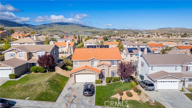 Detail Gallery Image 3 of 28 For 38661 Annette Ave, Palmdale,  CA 93551 - 5 Beds | 2/1 Baths