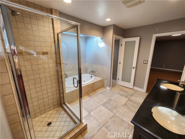 Detail Gallery Image 30 of 34 For 22240 Burton, Canoga Park,  CA 91304 - 4 Beds | 3 Baths