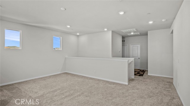 15565 Avenger Drive, Moreno Valley CA: https://media.crmls.org/medias/b3516e48-d97e-4388-a90d-145cf5465784.jpg