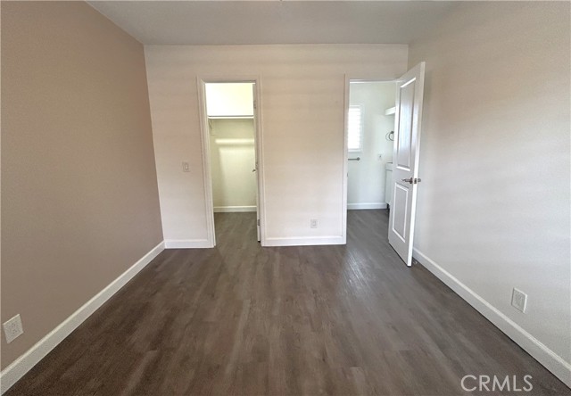 Detail Gallery Image 11 of 21 For 3719 Oak Creek, Ontario,  CA 91761 - 2 Beds | 2 Baths
