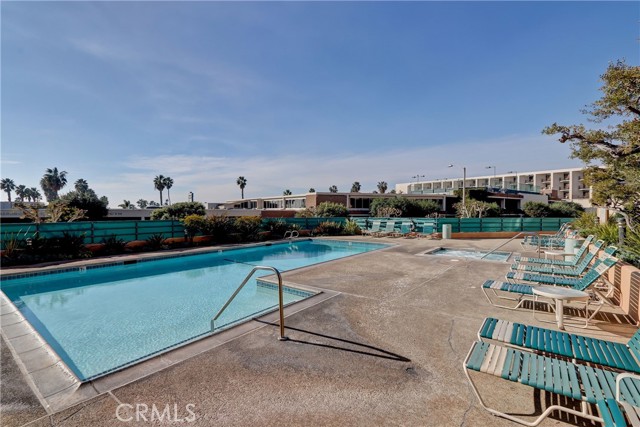 130 The Village, Redondo Beach, California 90277, 2 Bedrooms Bedrooms, ,2 BathroomsBathrooms,Residential,Sold,The Village,SB22111642