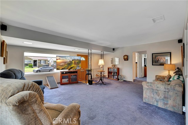 3850 Senasac Avenue, Long Beach CA: https://media.crmls.org/medias/b351fe91-3ff4-4728-b34d-651db0a53e69.jpg