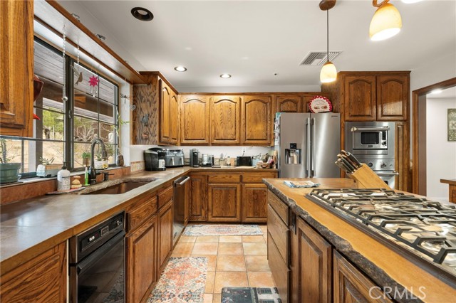 Detail Gallery Image 22 of 73 For 8634 Escondido Canyon, Agua Dulce,  CA 91390 - 3 Beds | 3 Baths