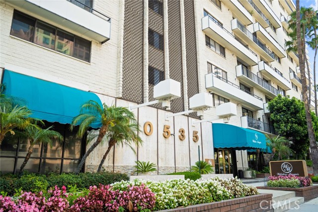 Detail Gallery Image 18 of 19 For 10535 Wilshire Bld #501,  Los Angeles,  CA 90024 - 2 Beds | 2 Baths